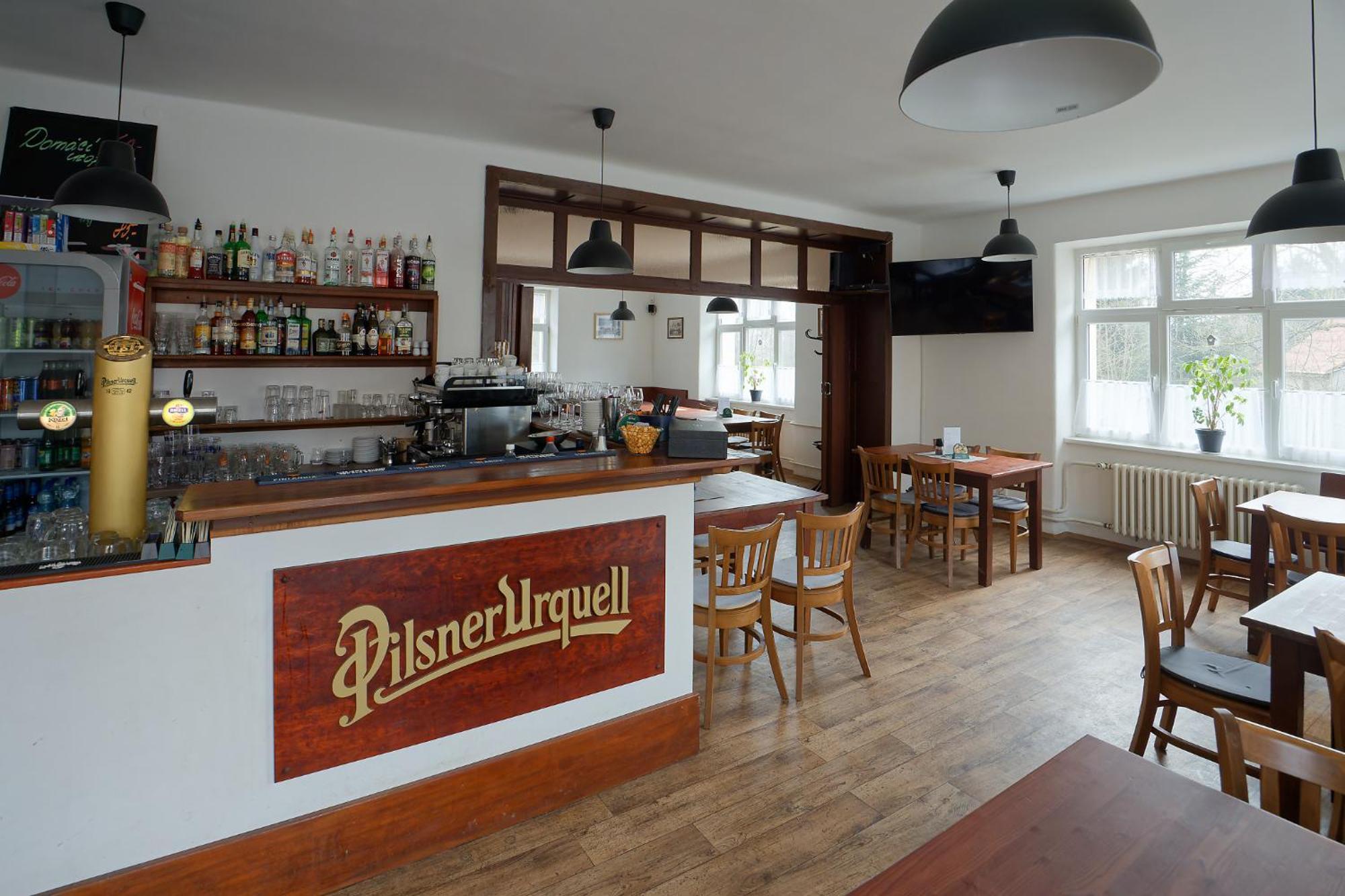 Penzion A Restaurace Na Krizovatce Polevsko المظهر الخارجي الصورة